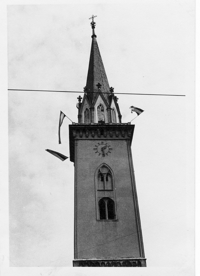 Der Villacher Kirchturm. Klagenfurt haben wir damals gar nicht besucht.