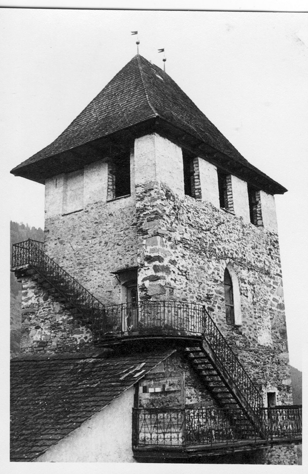 Ein historisch sicher sehr interessanter Turm, irgendwo in Kärnten